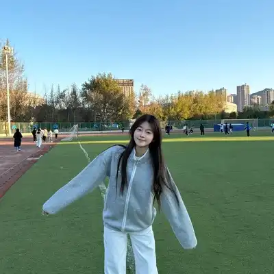 阎天